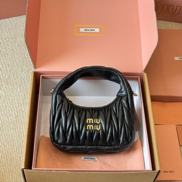 Wander Matelassé Nappa Leather Hobo Bag
