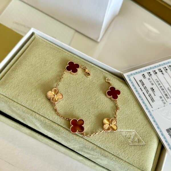 Van Cleef & Arpels Four-leaf Clover Bracelet