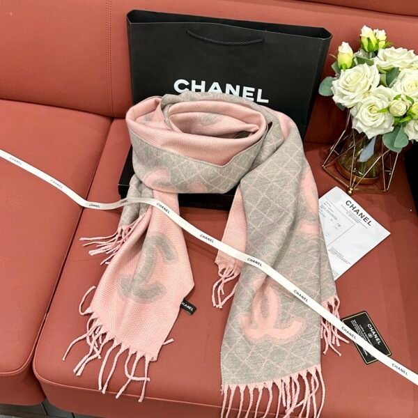 Chanel Luxury Ladies’ Winter Scarf