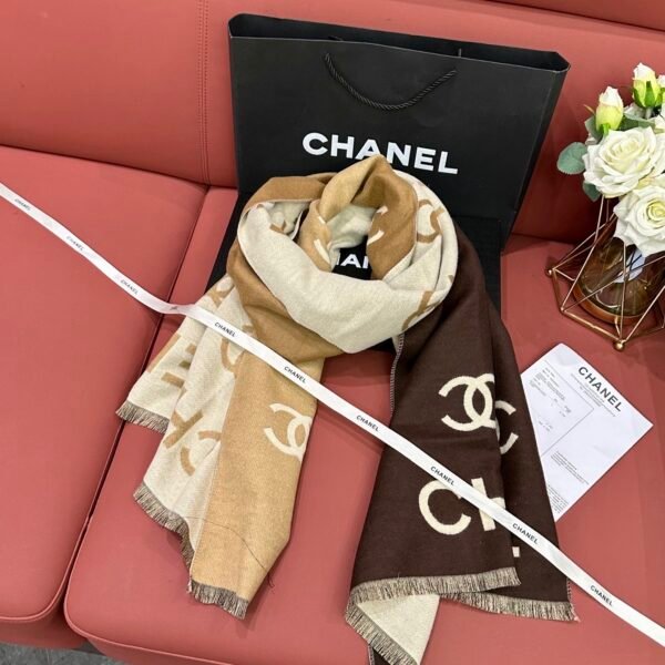 Chanel Luxury Ladies’ Winter Scarf