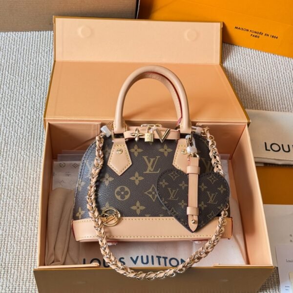 Louis Vuitton Alma BB Retiro Shell Bag