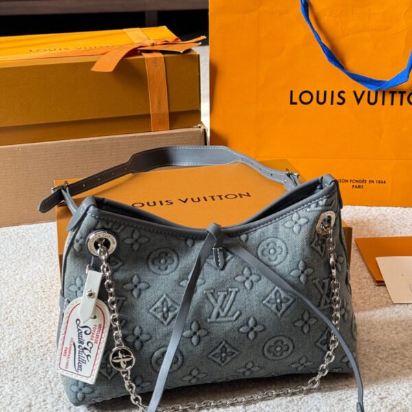 Louis Vuitton Carryall BB Bag